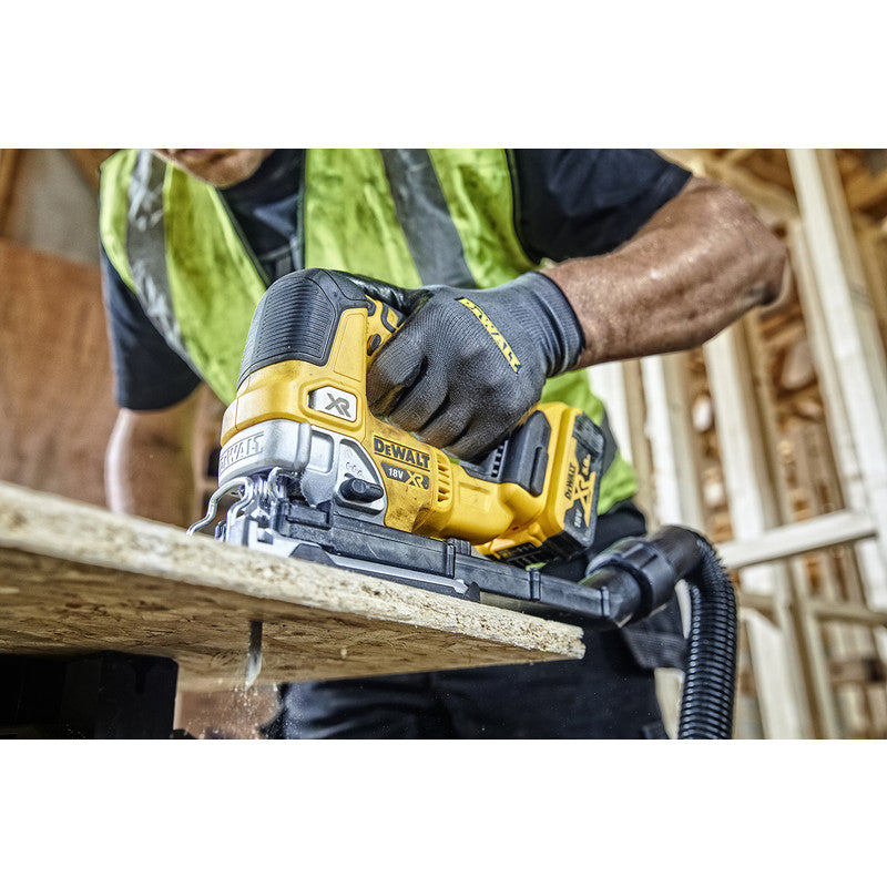 SCIE SAUTEUSE 18V XR BRUSHLESS 2X 5.0AH, Debrico, magasin de matériaux de construction sur Bruxelles